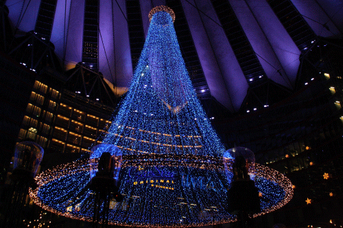 Piramide de luz en Sony Center